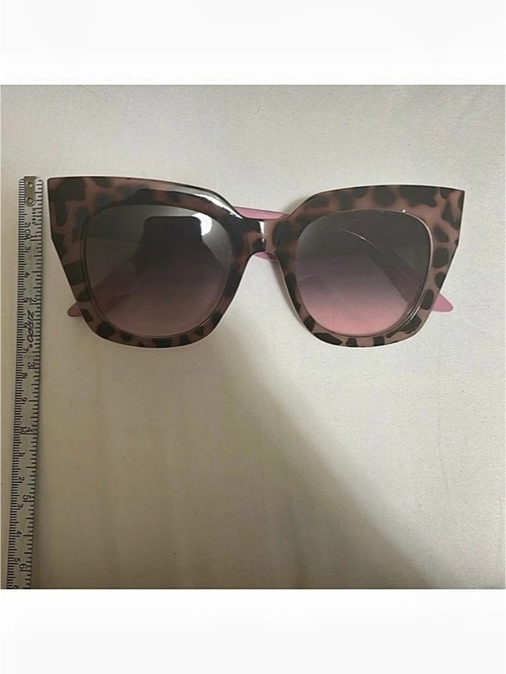 Women's Brown Animal Print Sunglasses Like New